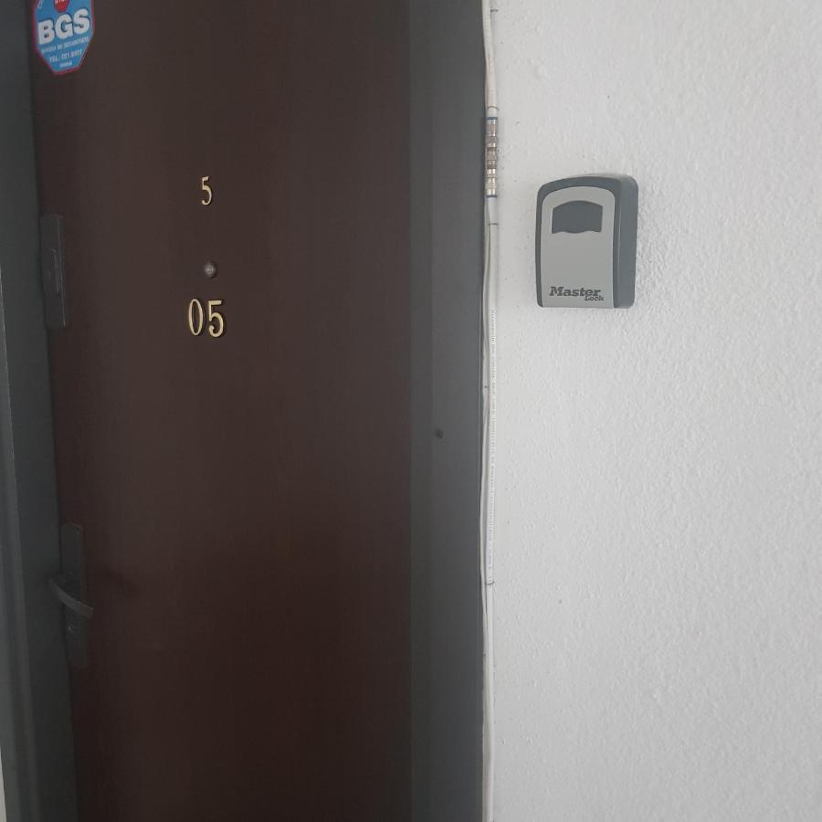 Ultracentral Bucharest Apartment Buitenkant foto
